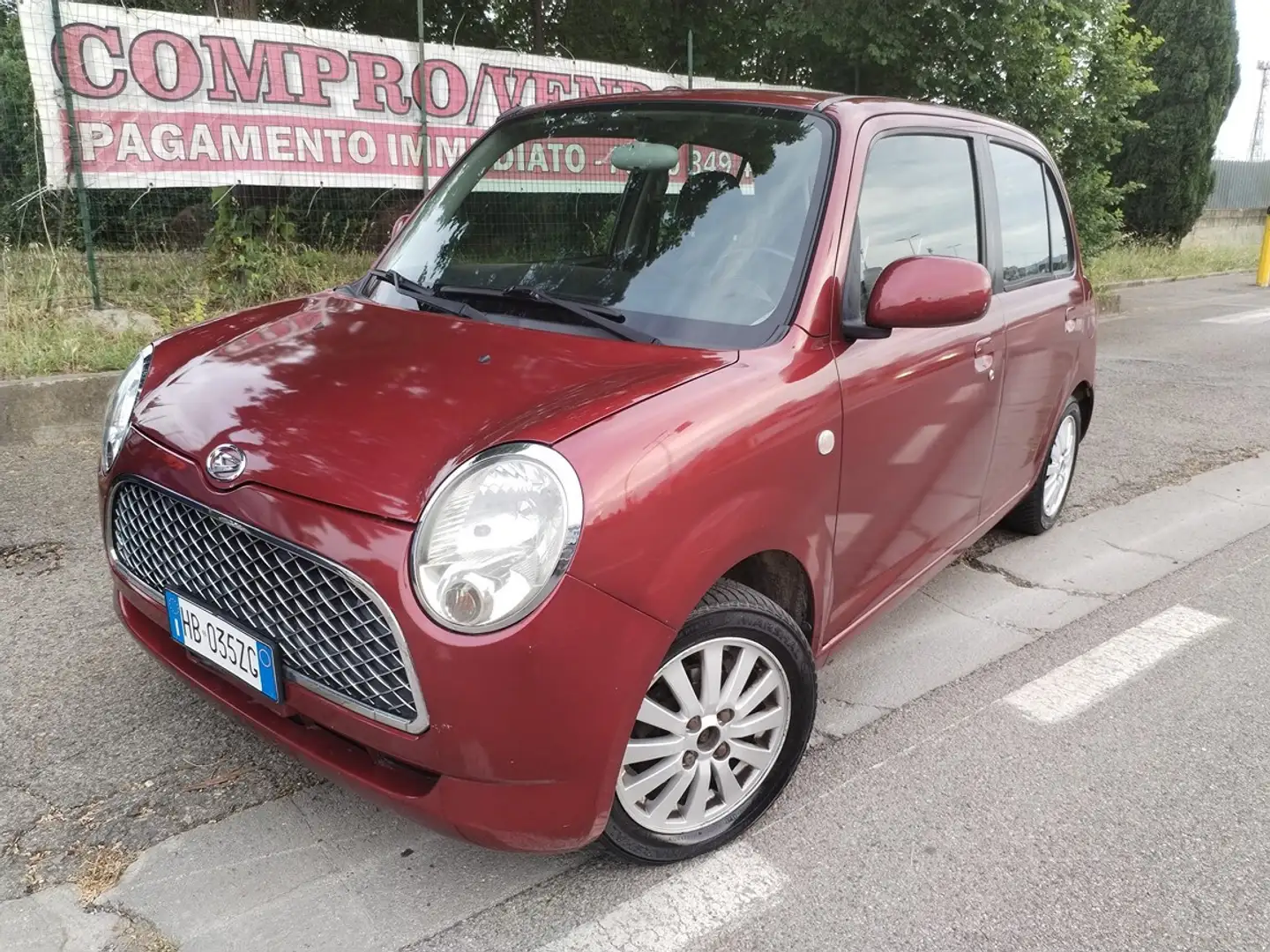 Daihatsu Trevis 1.0 aut. Rot - 1