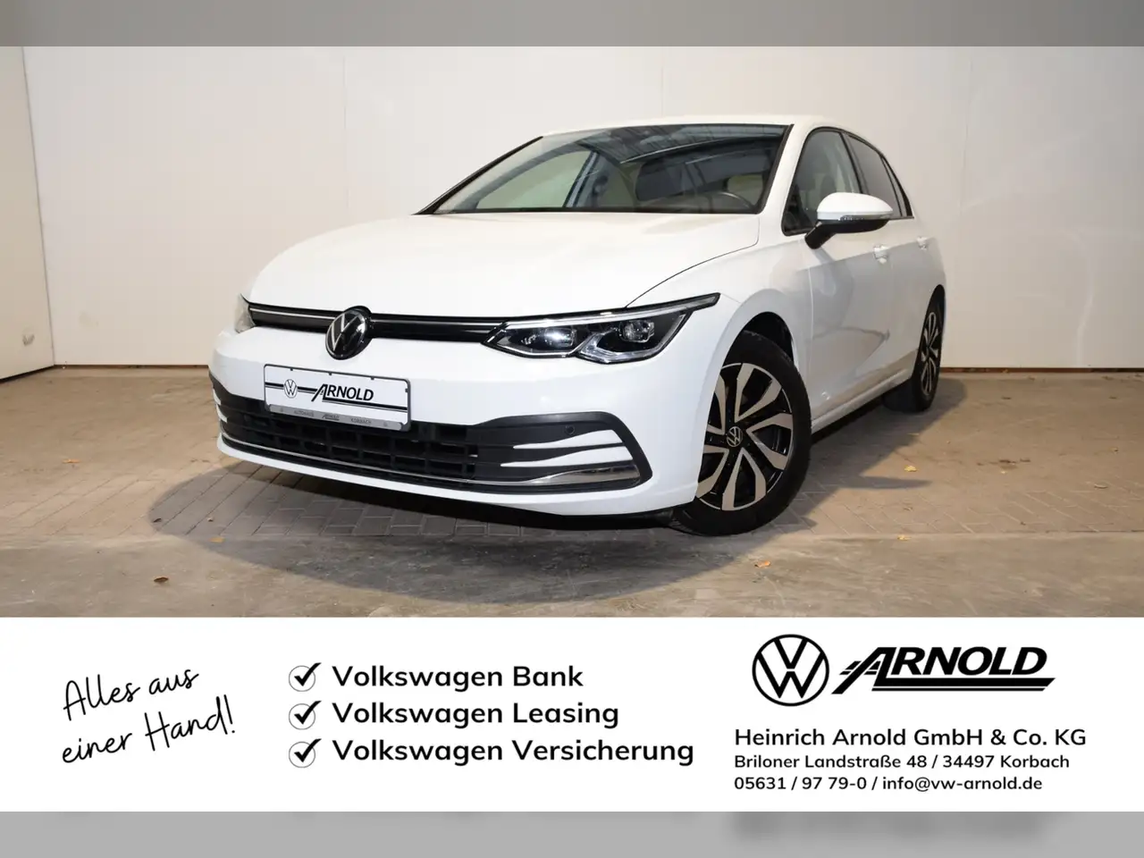 Volkswagen Golf VIII TSI Active AHK - LED - RearView