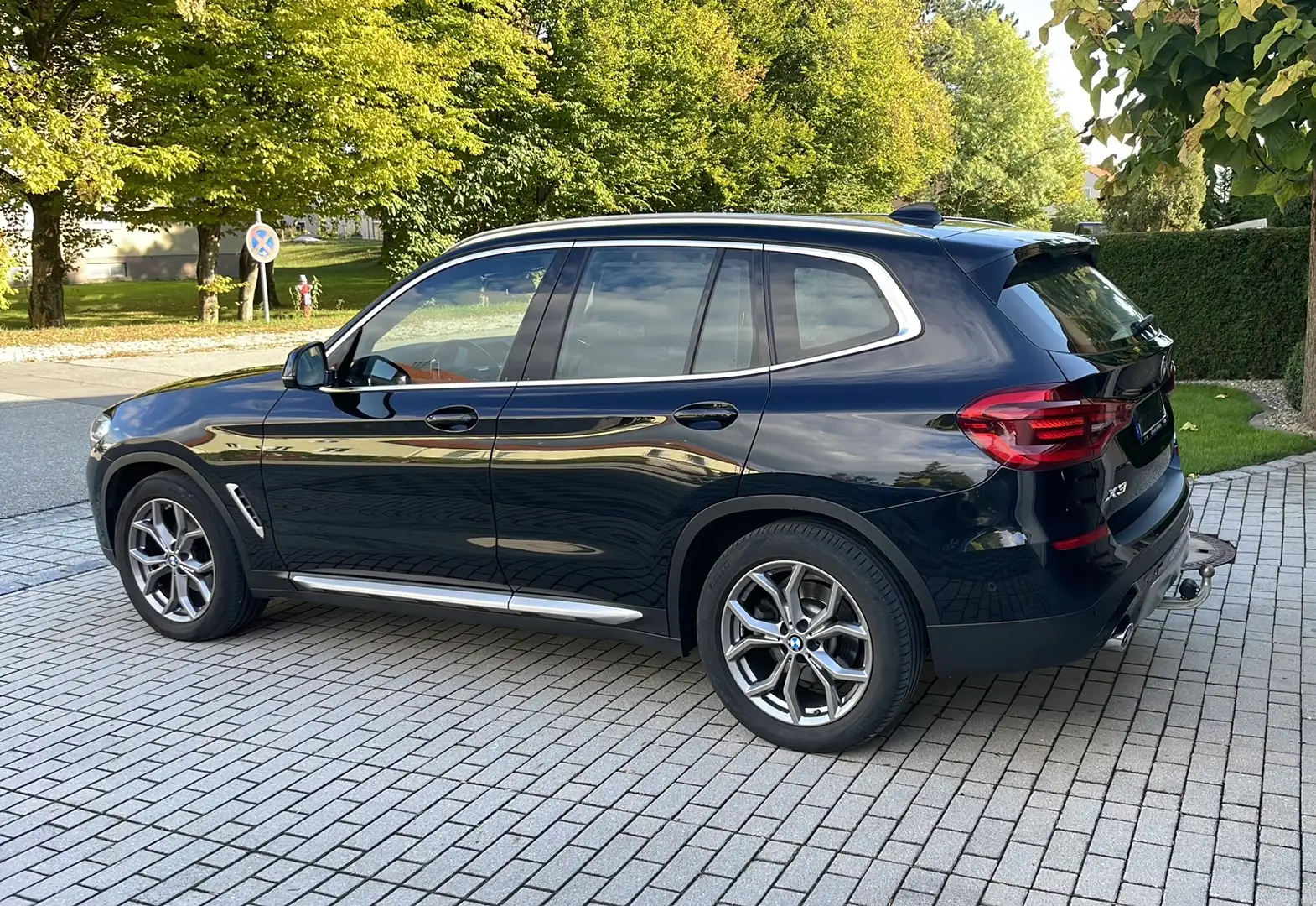 BMW X3 xDrive XLine 20d g01 Schwarz - 2
