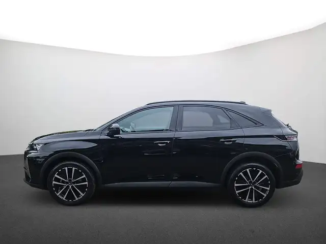 DS Automobiles DS 7 view 5