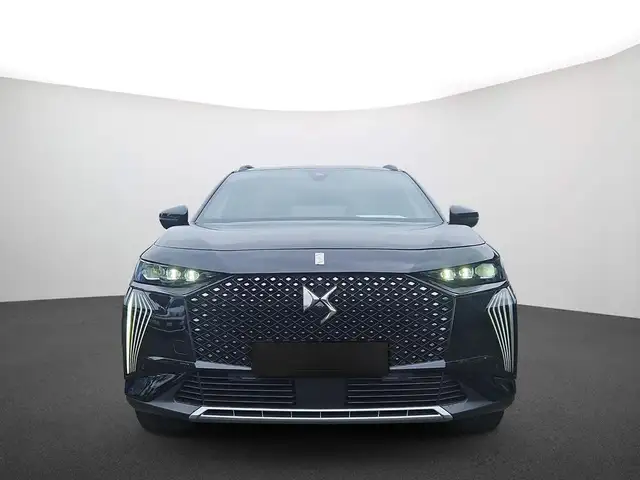 DS Automobiles DS 7 view 3