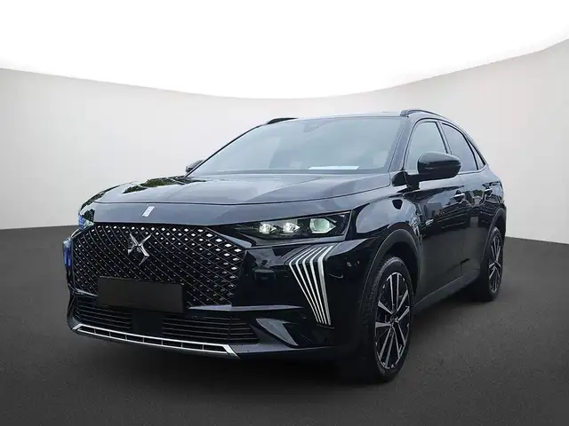 DS Automobiles DS 7 view 2