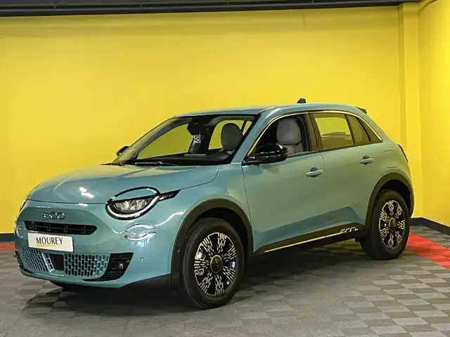 Fiat 600 HYBRID 136CV / PACK CONFORT / PACK STYLE / 2025/ EN STOCK