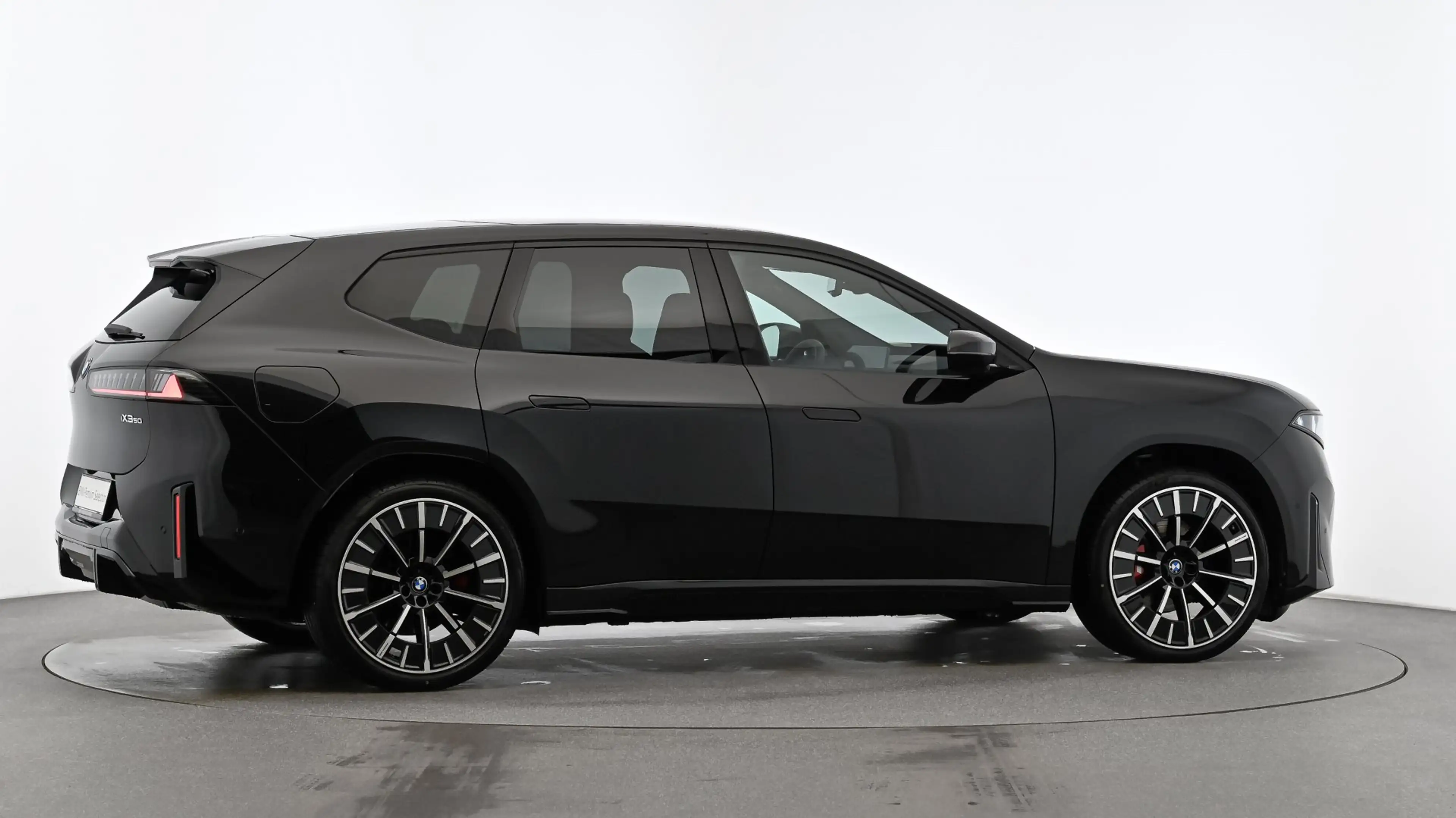 BMW iX3 50 xDrive M-Sportpaket Pro — photo 10