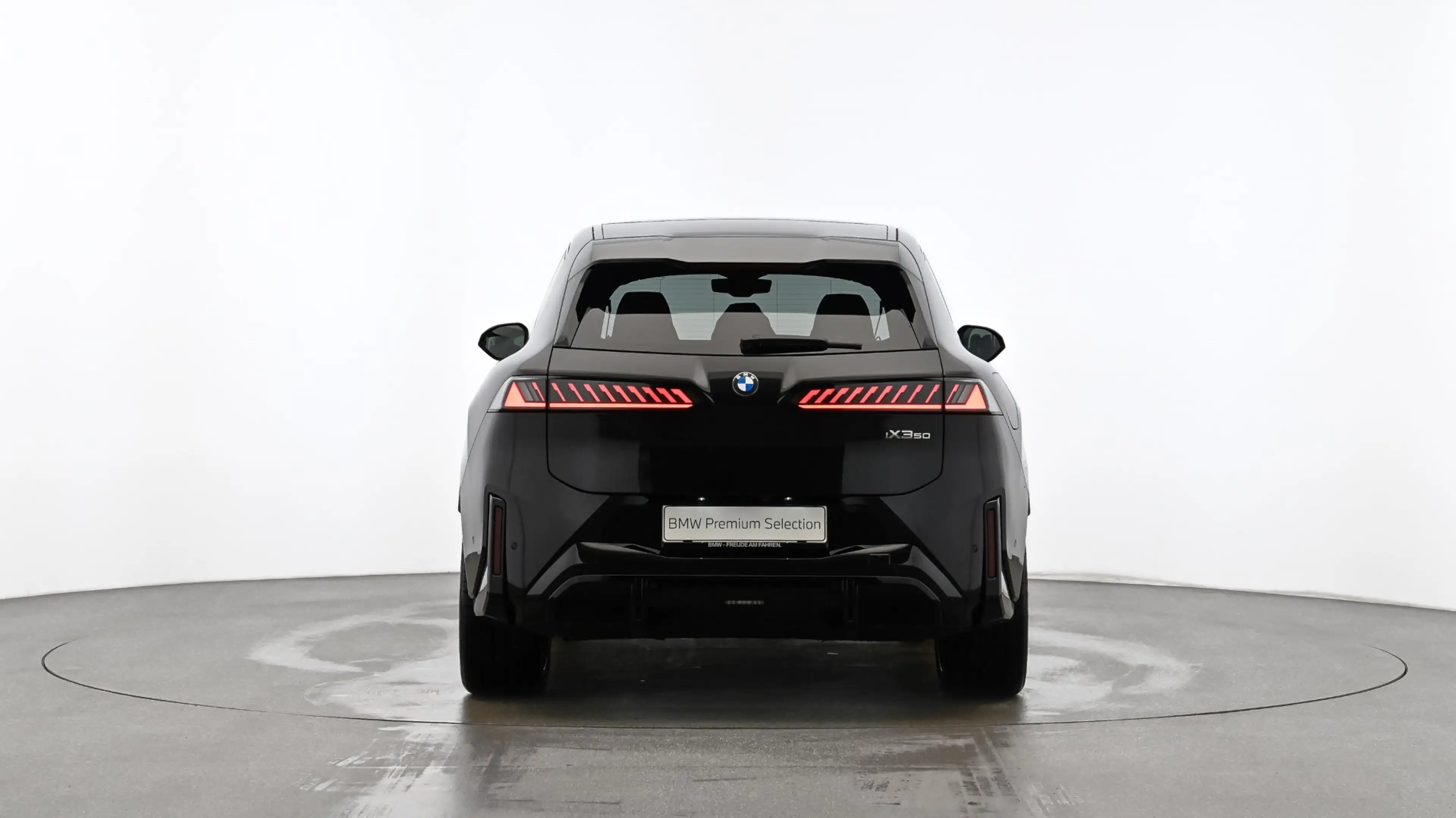 BMW iX3 50 xDrive M-Sportpaket Pro — photo 2