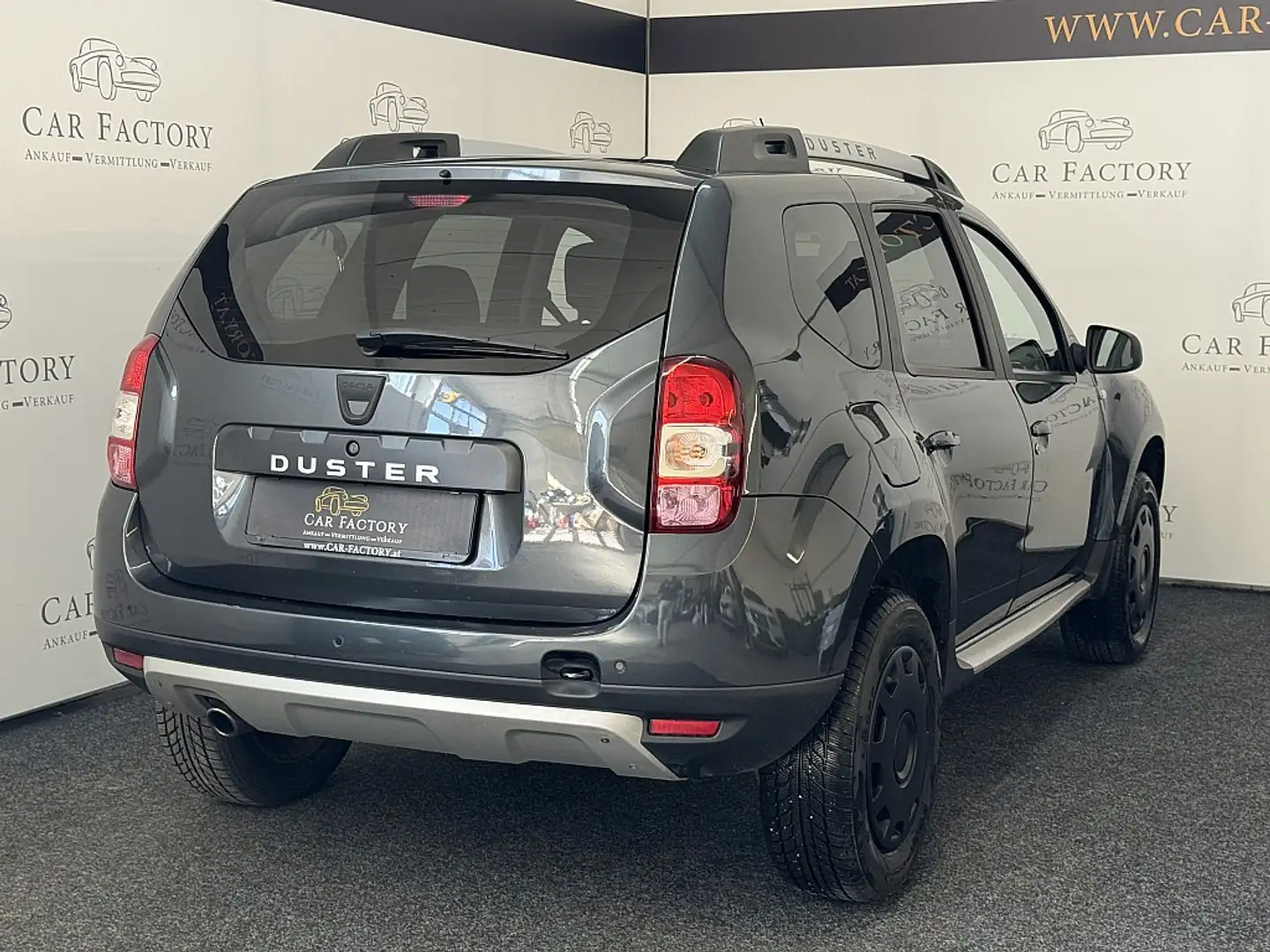Dacia Duster TCe 125 S&S Grau - 2