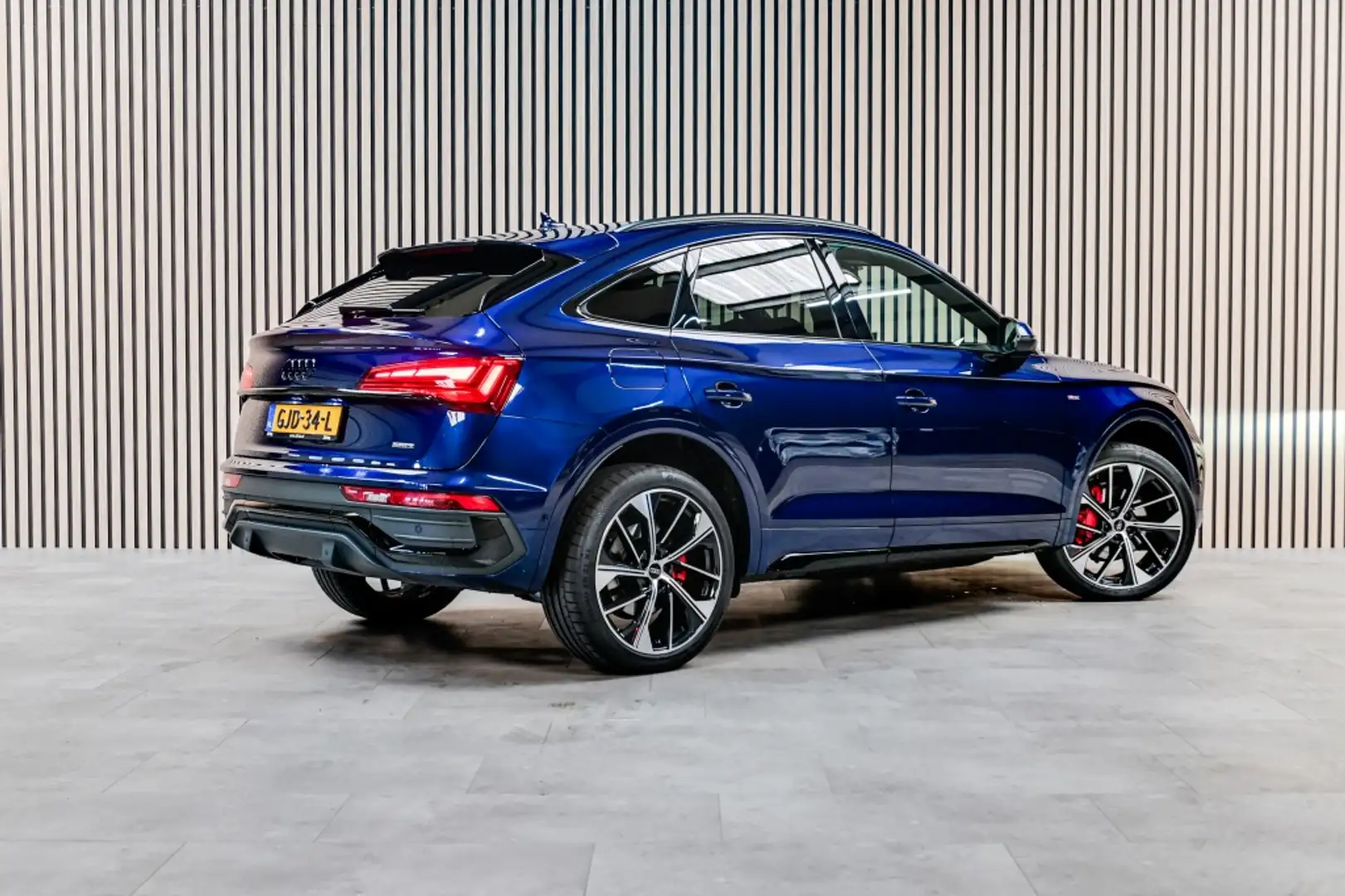 Audi Q5 Sportback 45 TFSI(2.0) AUTOMAAT Quattro S line | B Blauw - 2