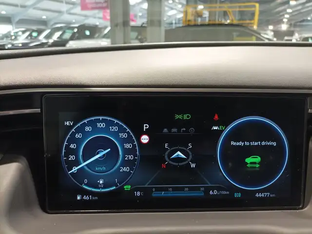Hyundai Tucson view 7