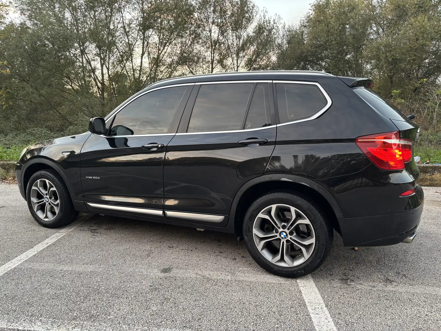 BMW X3 xdrive20d Futura Nero - 2
