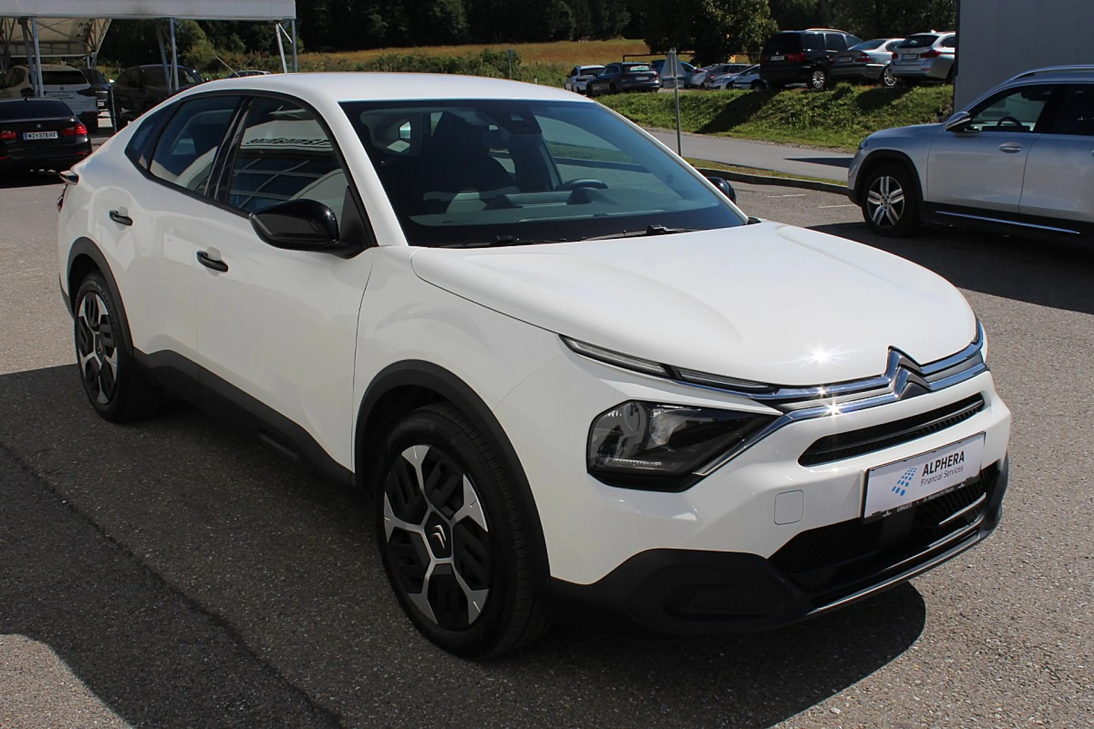 Citroen C4 X PureTech 100 S&S 6-Gang-Manuell You — photo 3