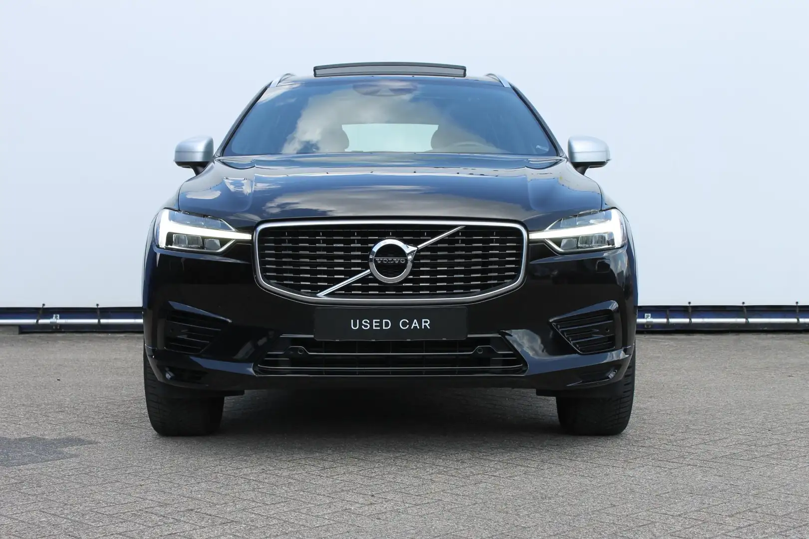 Volvo XC60 T8 Twin Engine AWD R-Design Luchtvering / Head-up Noir - 2