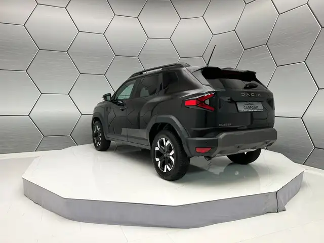 Dacia Duster view 4
