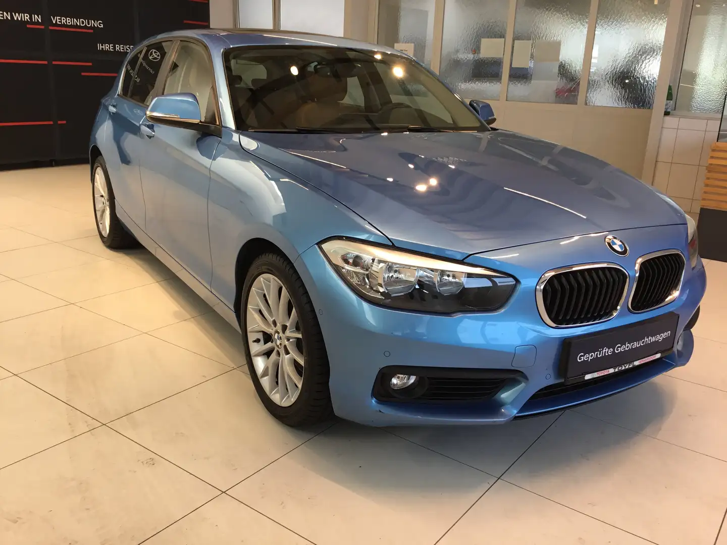 BMW 116 116i Advantage Blau - 2