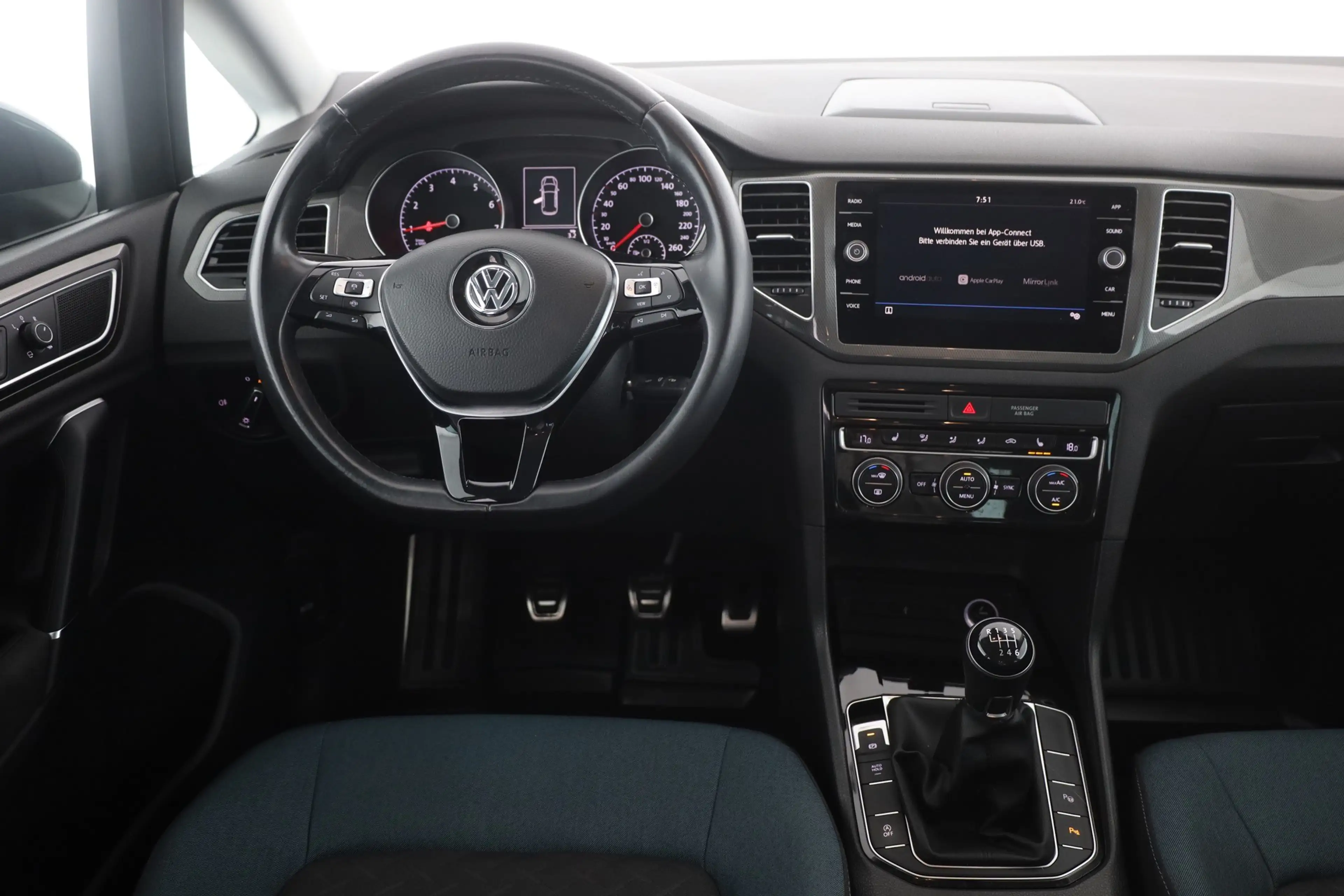Volkswagen Golf Sportsvan 1.0 TSI IQ.DRIVE Kamera ACC — photo 10
