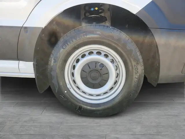 Volkswagen Crafter view 7