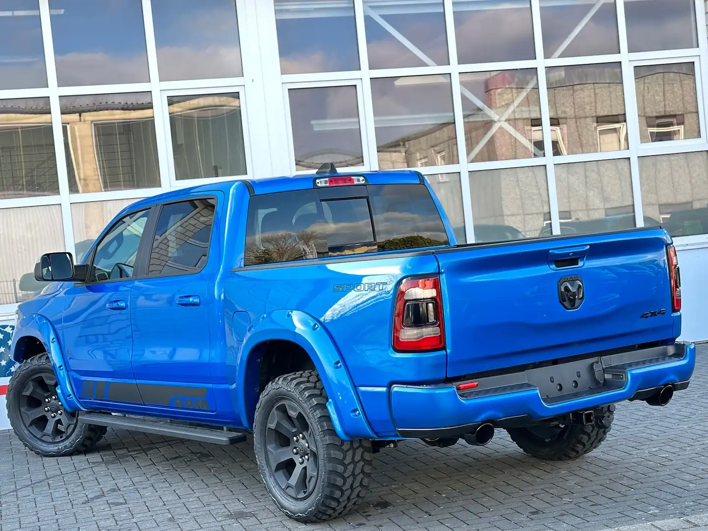 Dodge RAM 1500 Bighorn 5,7 4x4 Offroad Leder LED PDC Blu/Azzurro - 2