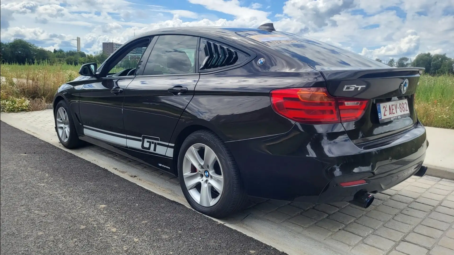 BMW 318 318d GT Negro - 2