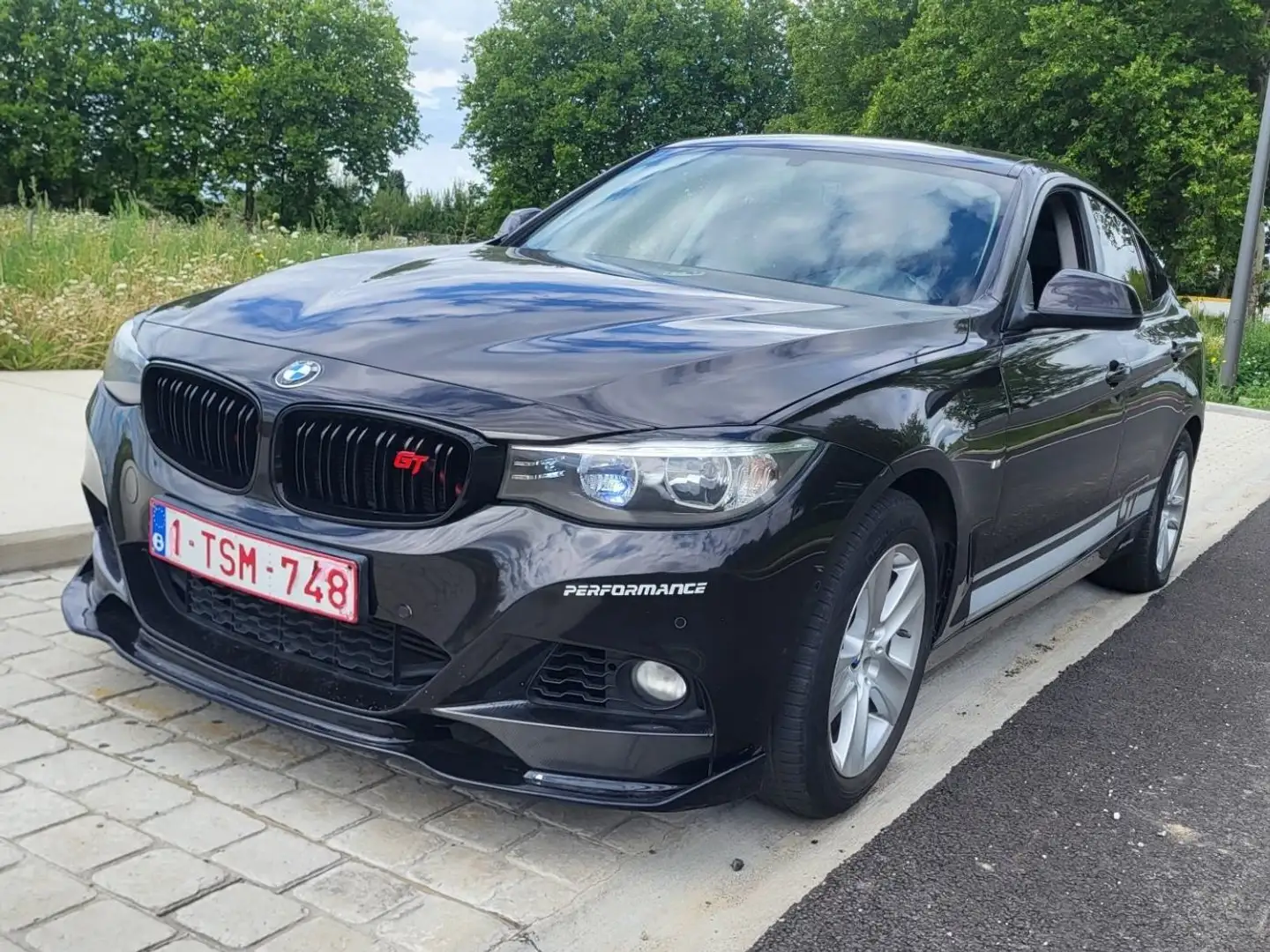 BMW 318 318d GT Negro - 1