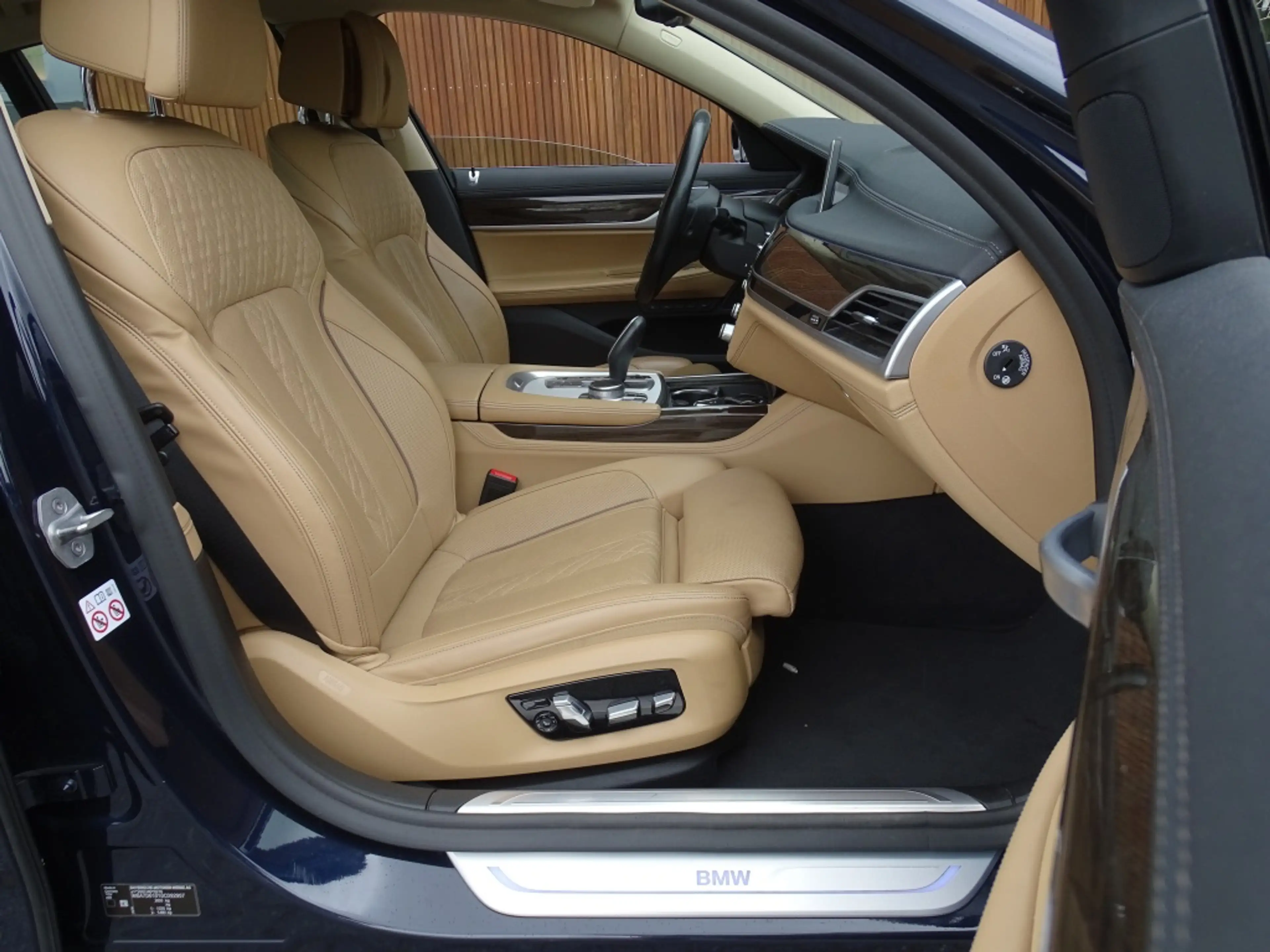 BMW 745 7-serie 745e 394PK / M-Individual / ACC / Softclos — photo 14