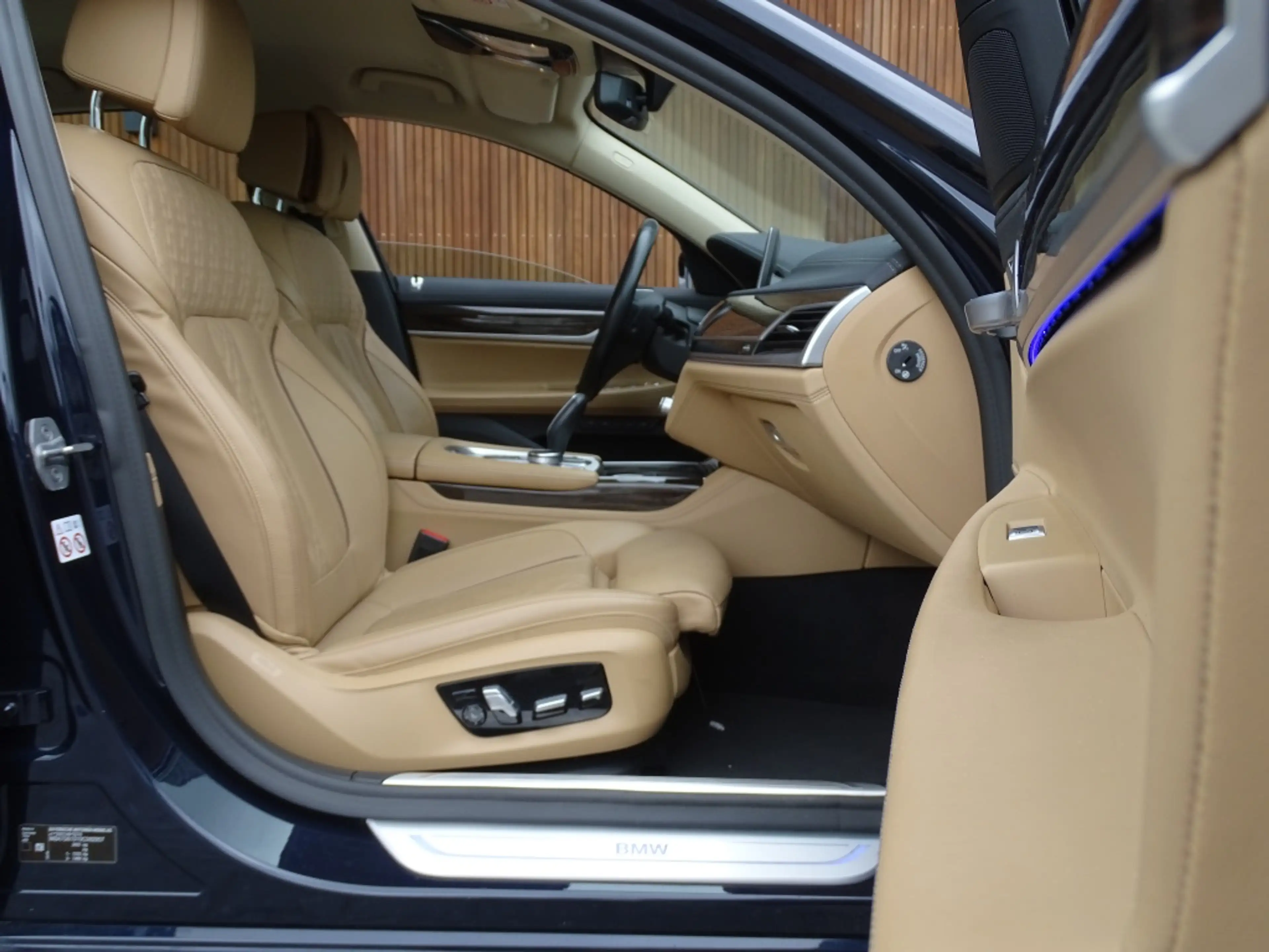 BMW 745 7-serie 745e 394PK / M-Individual / ACC / Softclos — photo 13
