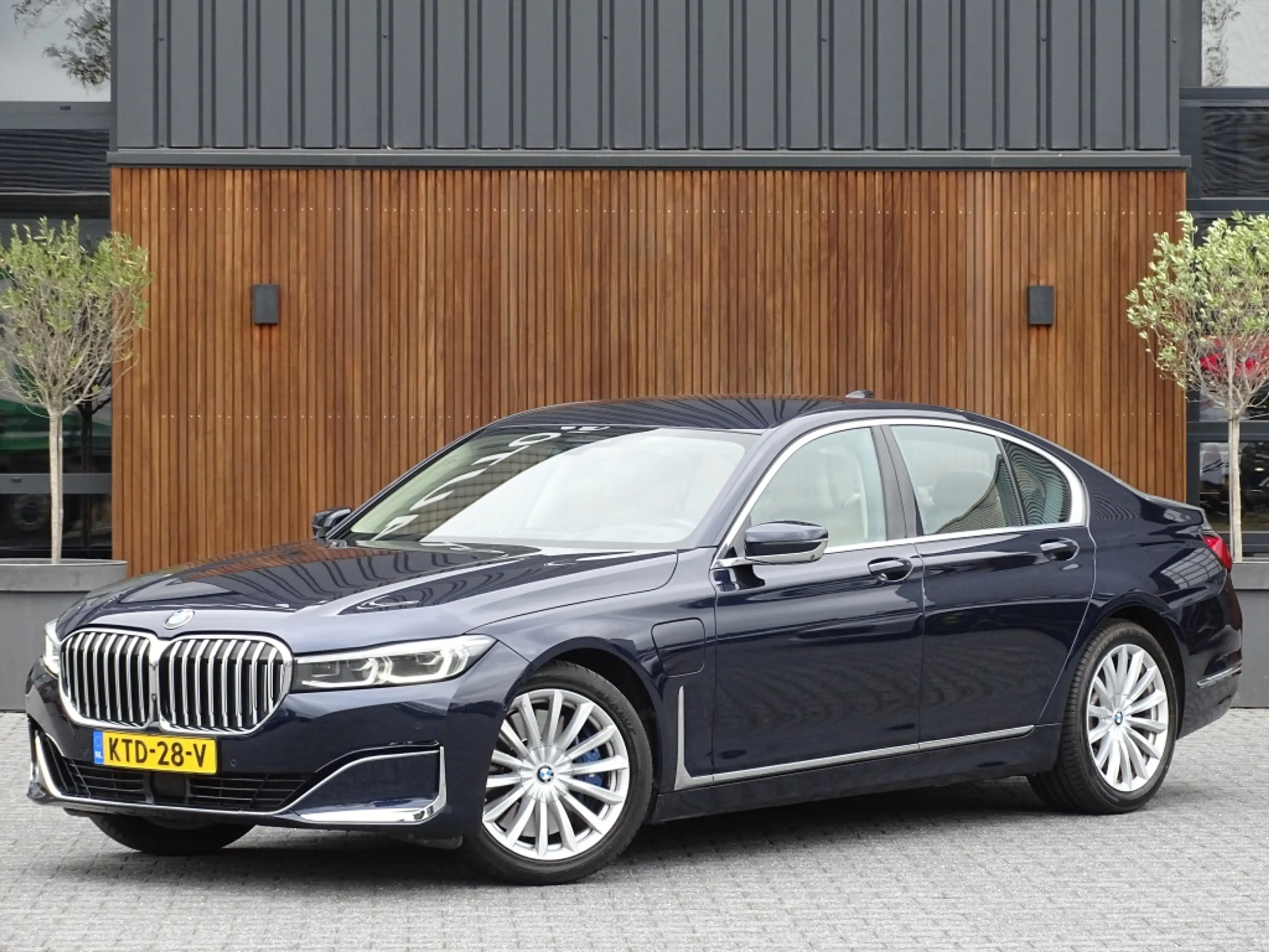 BMW 745 7-serie 745e 394PK / M-Individual / ACC / Softclos — photo 7