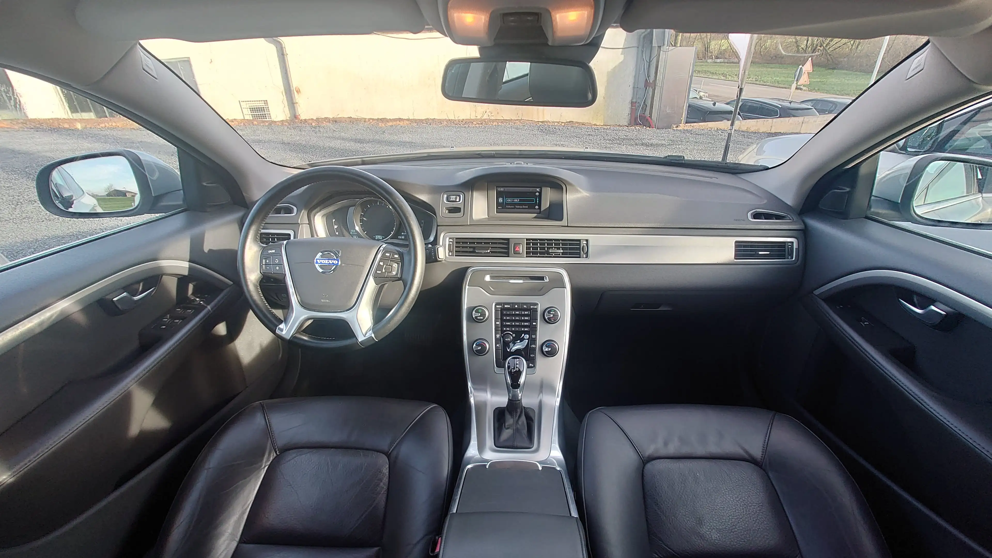 Volvo S80 T5 Momentum — photo 6
