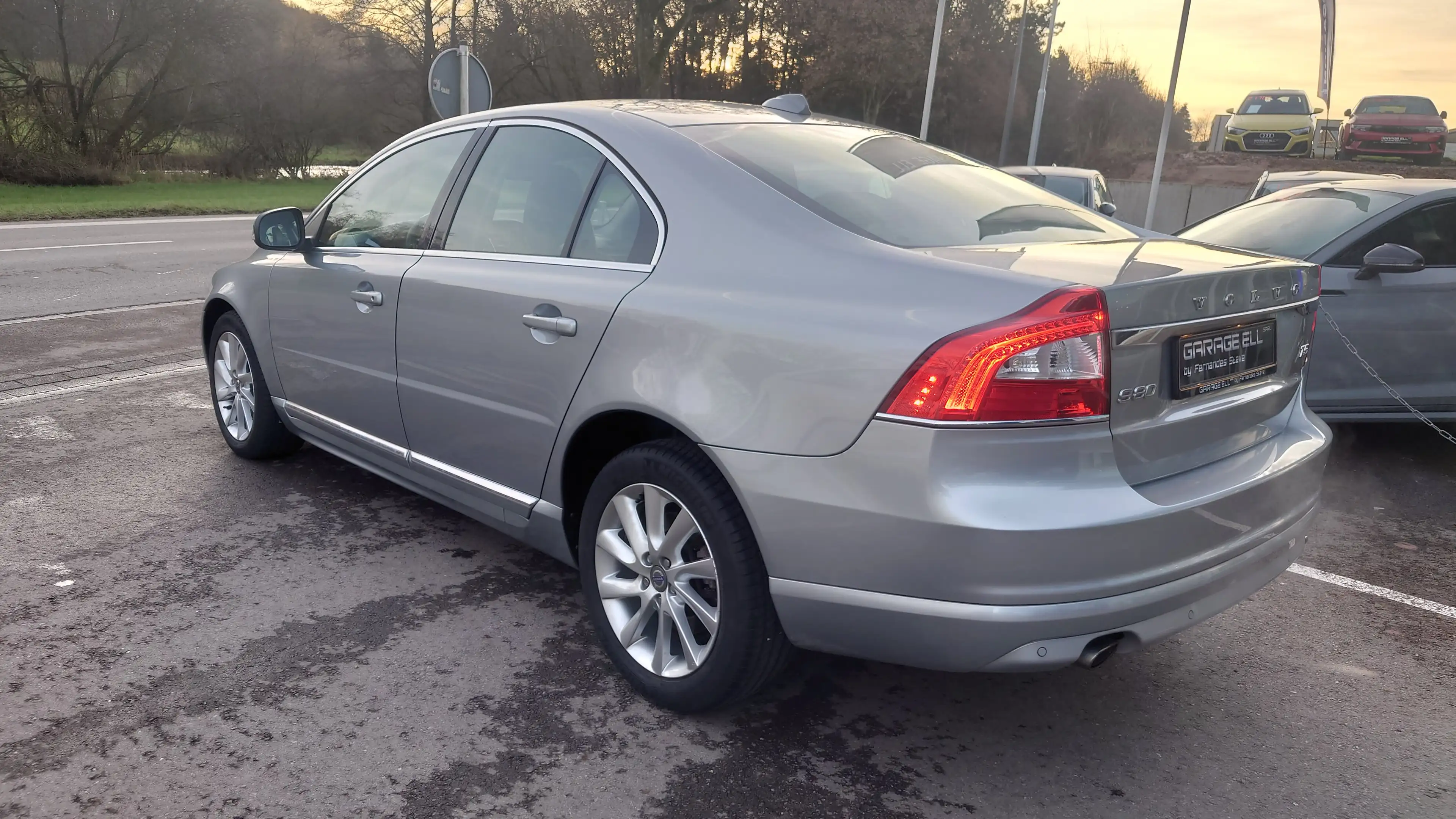 Volvo S80 T5 Momentum — photo 2