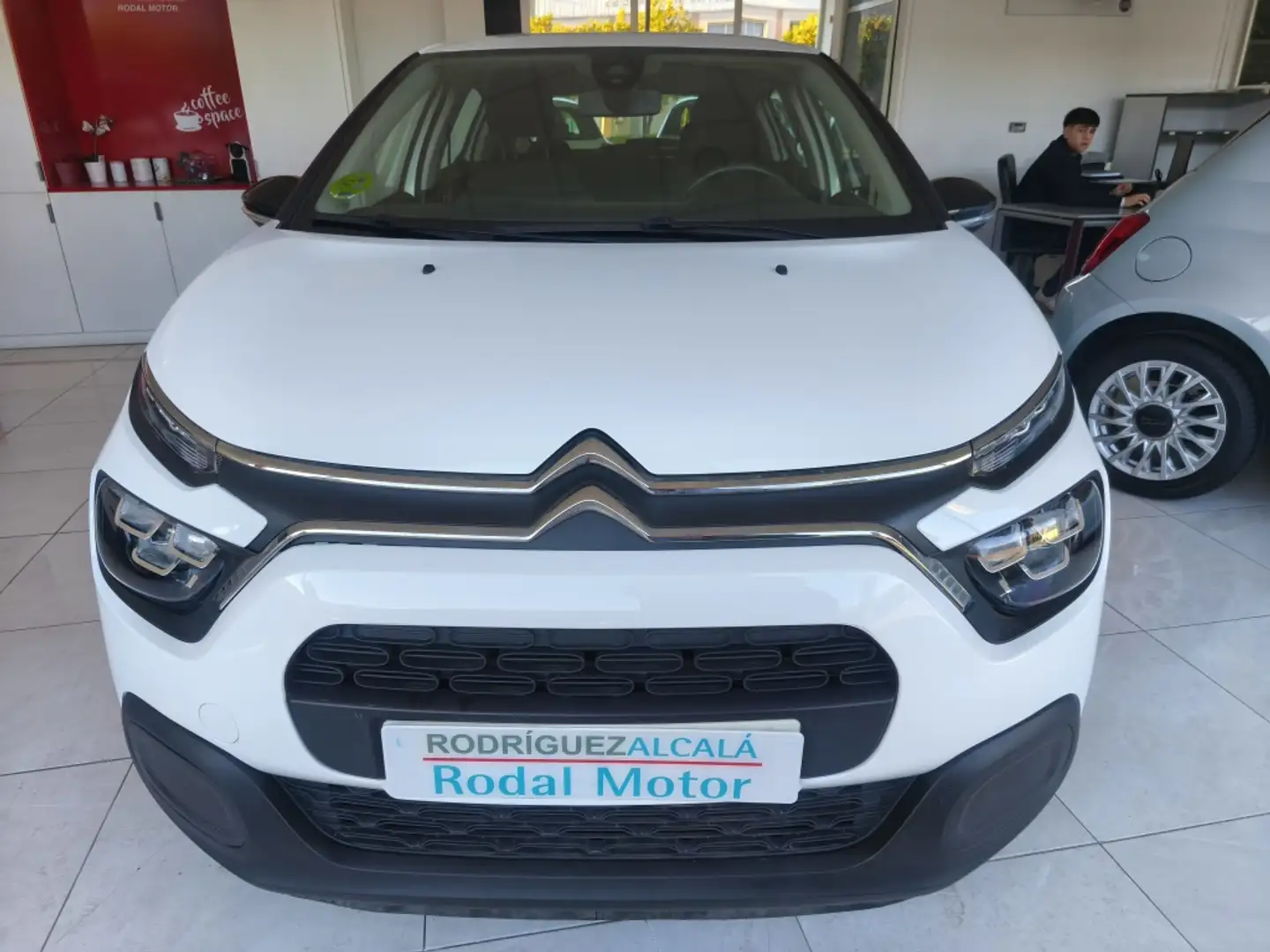 Citroen C3 1.5BlueHDi S&S Live Pack 100 Blanco - 2