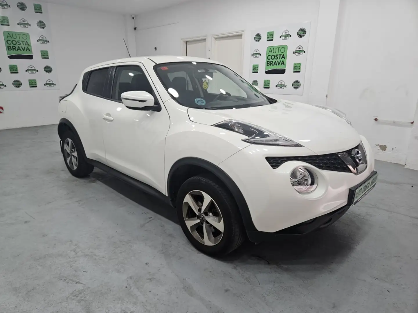 Nissan Juke 1.6 Visia 4x2 112 Blanco - 2