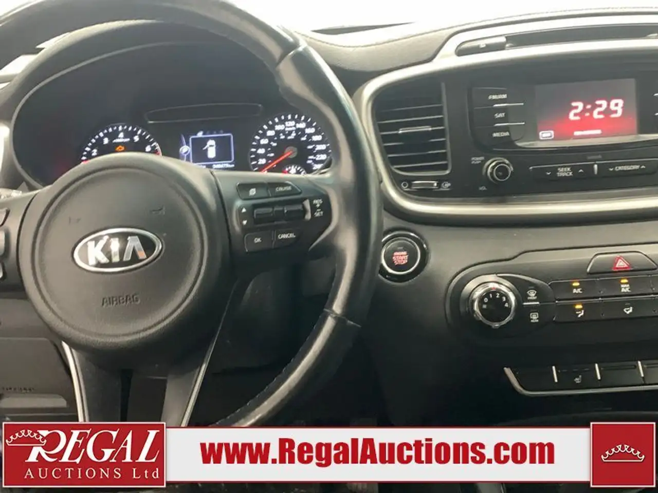 Kia Sorento снимка Kia Sorento
