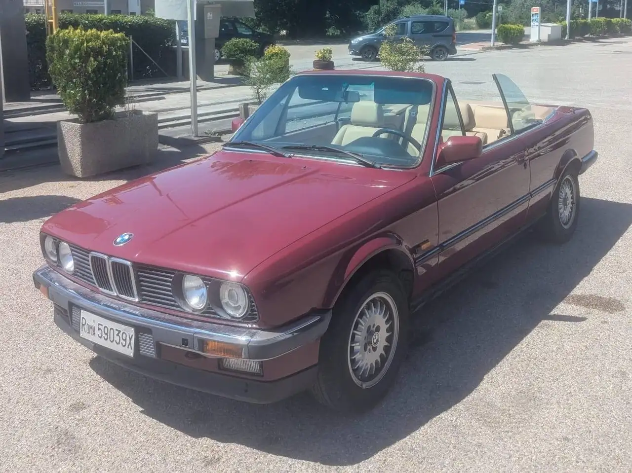 BMW 320i Cabrio, foto 2