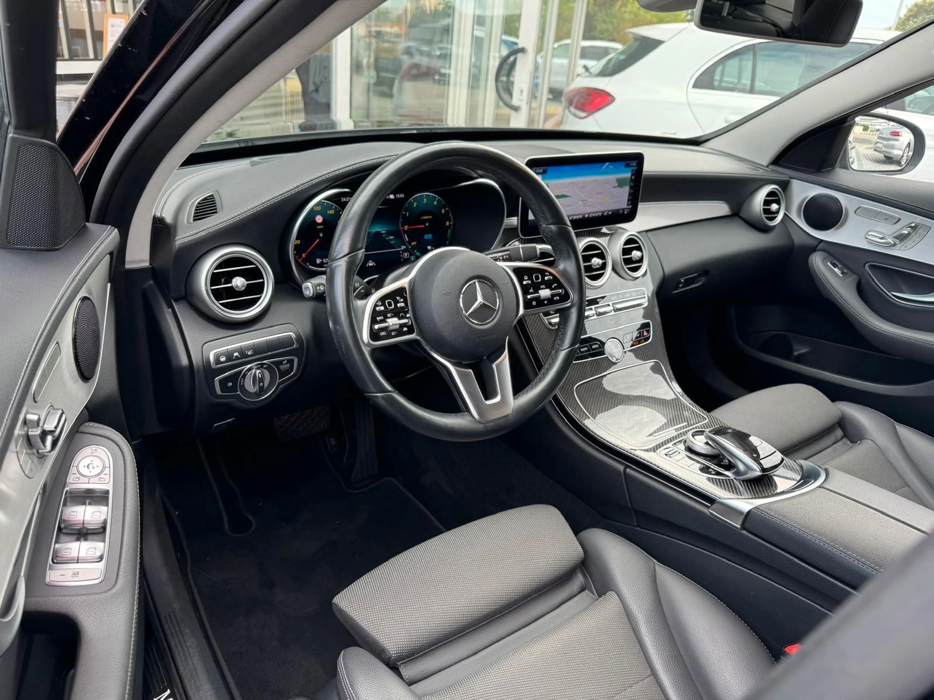 Mercedes-Benz C 300 de T"9G-TRONIC"HEAD UP"KEYLESS"ACC"MEMORY" — photo 11