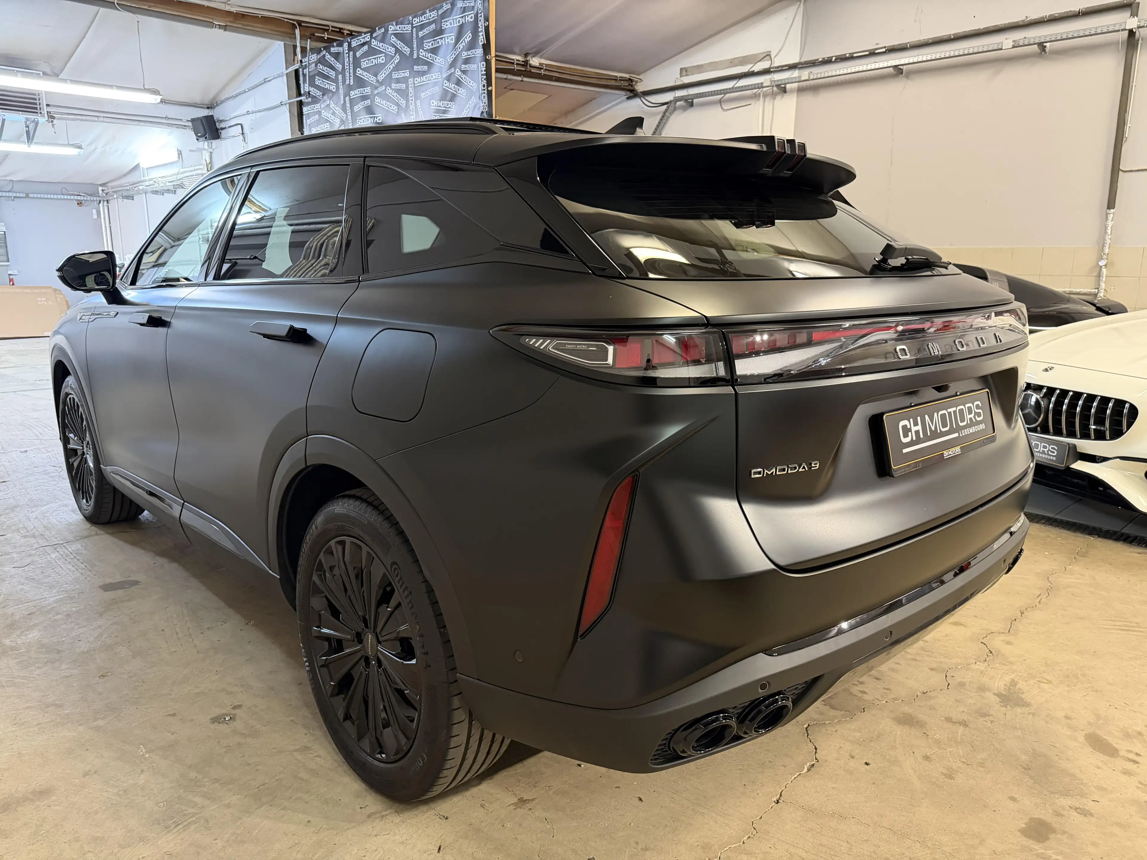 Omoda 9 SHS AWD PHEV Premium Black Edition — photo 5