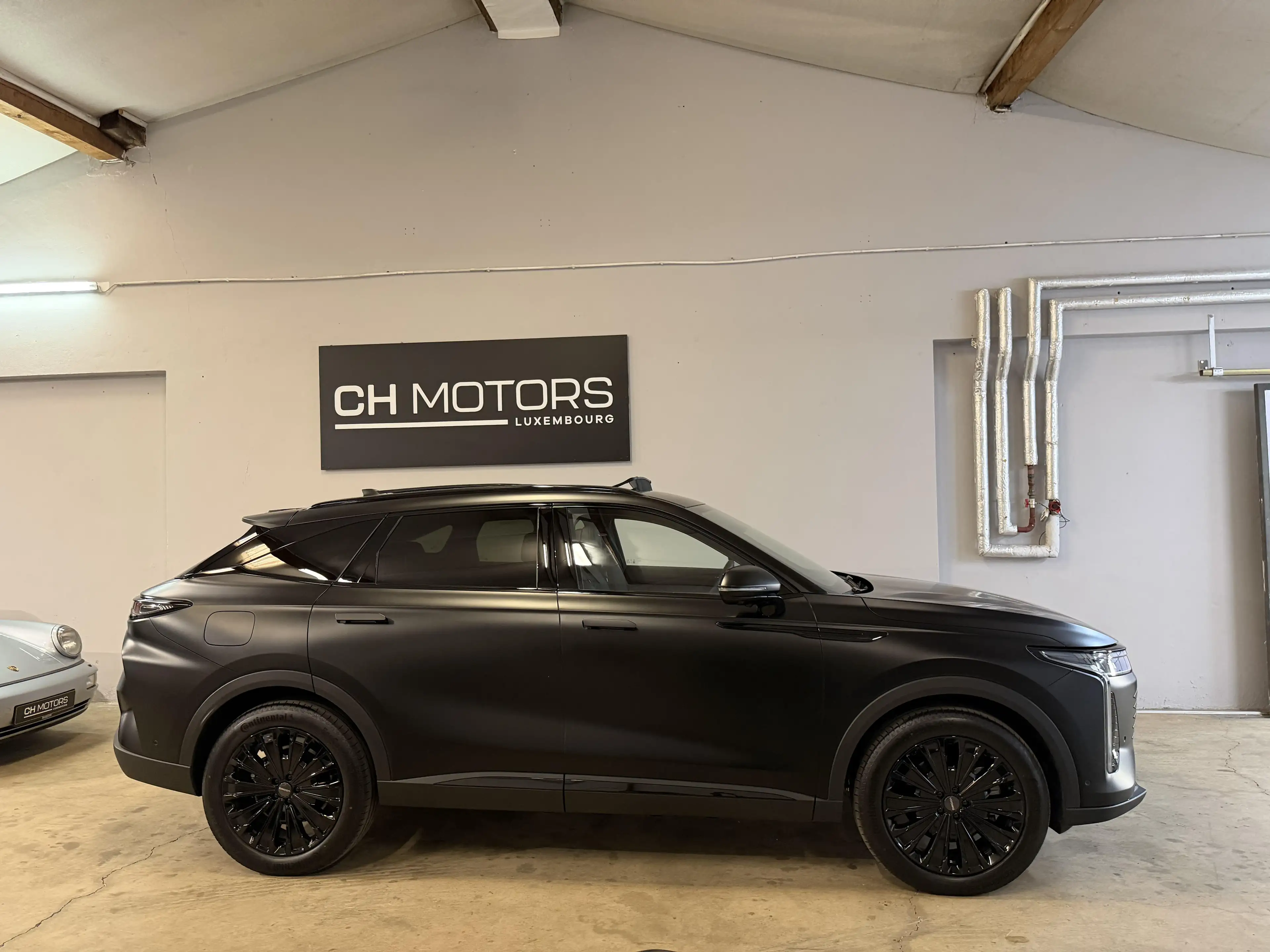Omoda 9 SHS AWD PHEV Premium Black Edition — photo 8