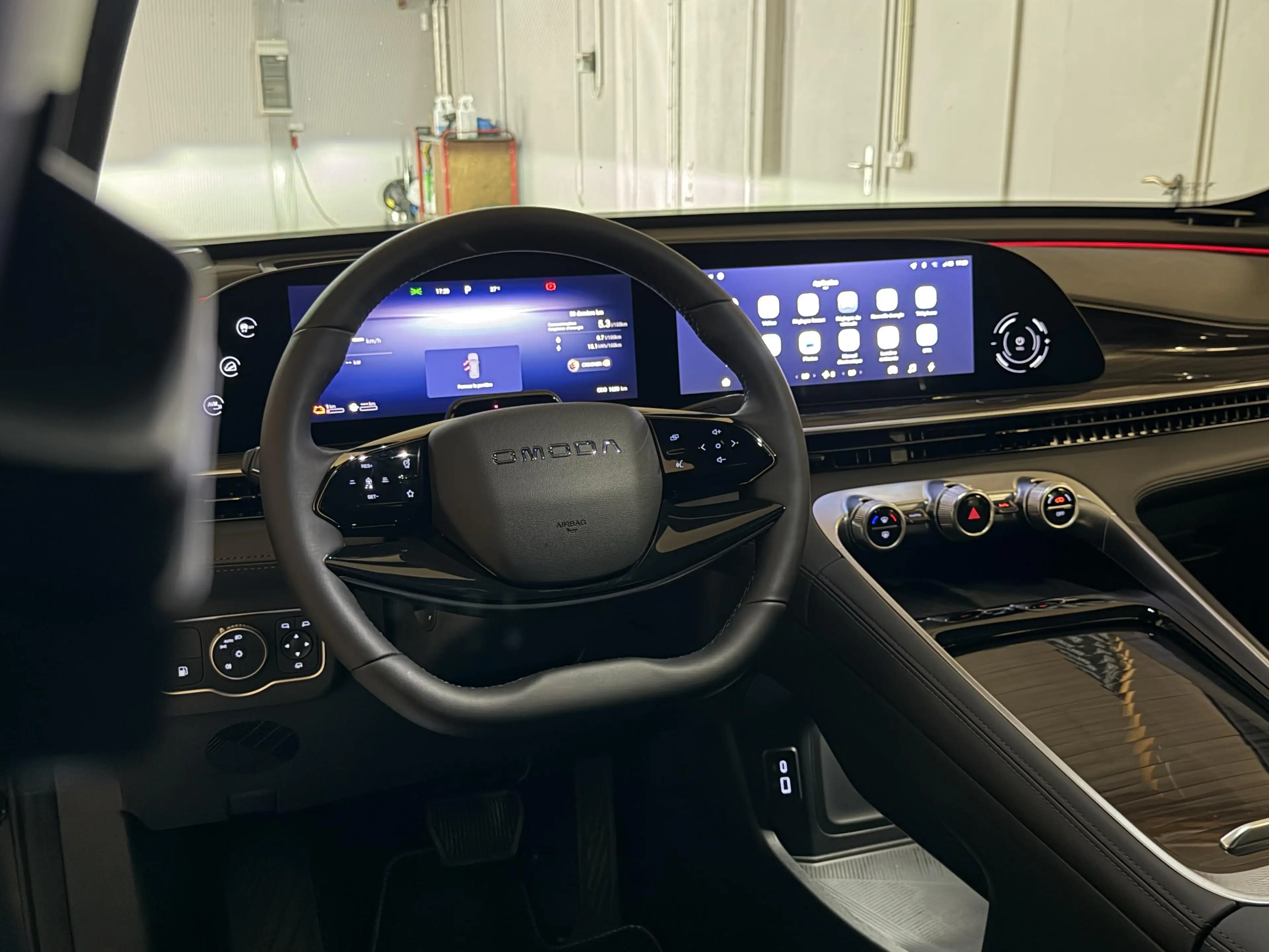 Omoda 9 SHS AWD PHEV Premium Black Edition — photo 11