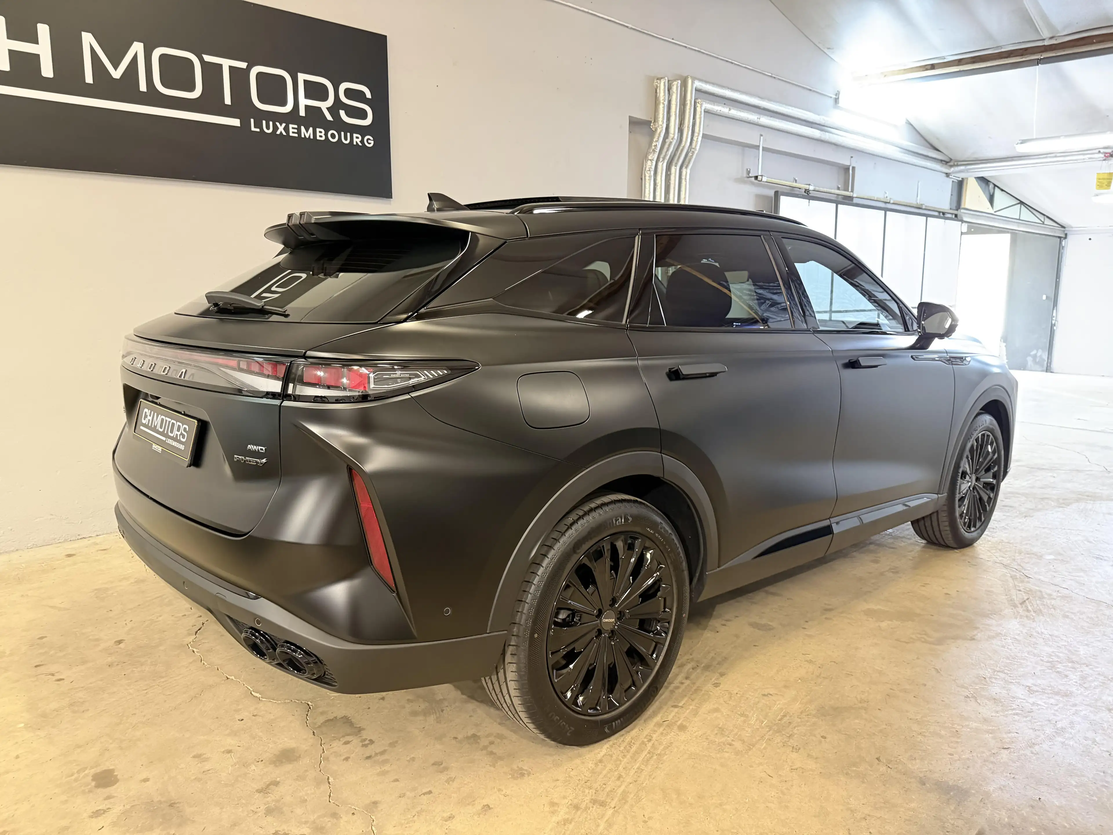 Omoda 9 SHS AWD PHEV Premium Black Edition — photo 7