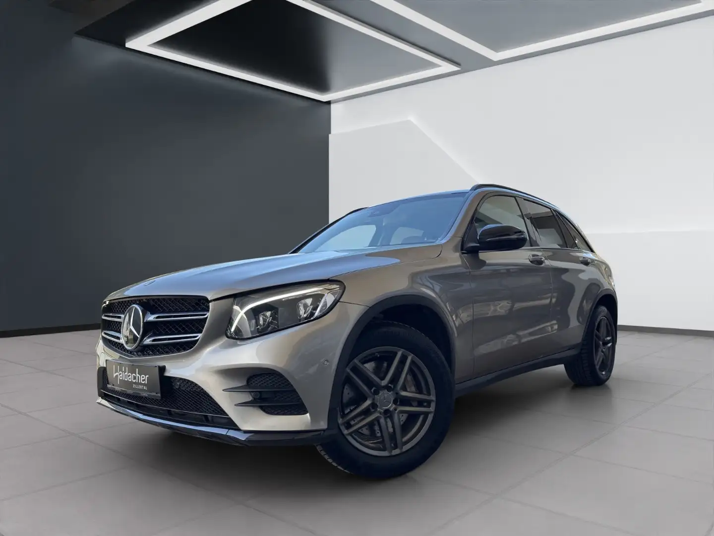 Mercedes-Benz GLC 250 d 4MATIC PTS Shz Distr Ambi LED eHeck Grau - 2
