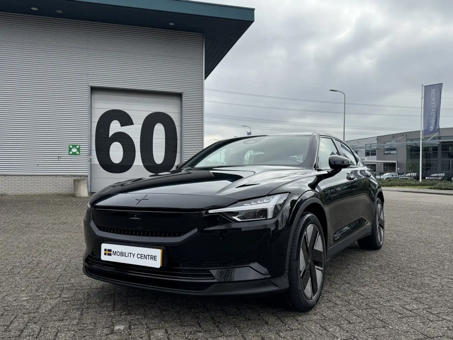 Polestar 2 LRSM 82 kWh | Rijklaar | Pilot Pack | Adapt C. | 3 Noir - 1