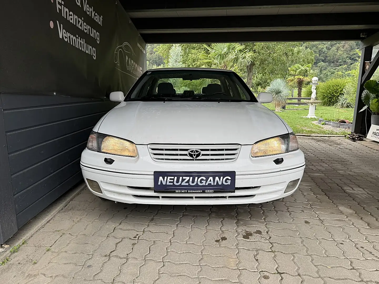 Toyota Camry 2,2 i Aut. *Klima*Tempomat*elek. Fensterheber u... Weiß - 2