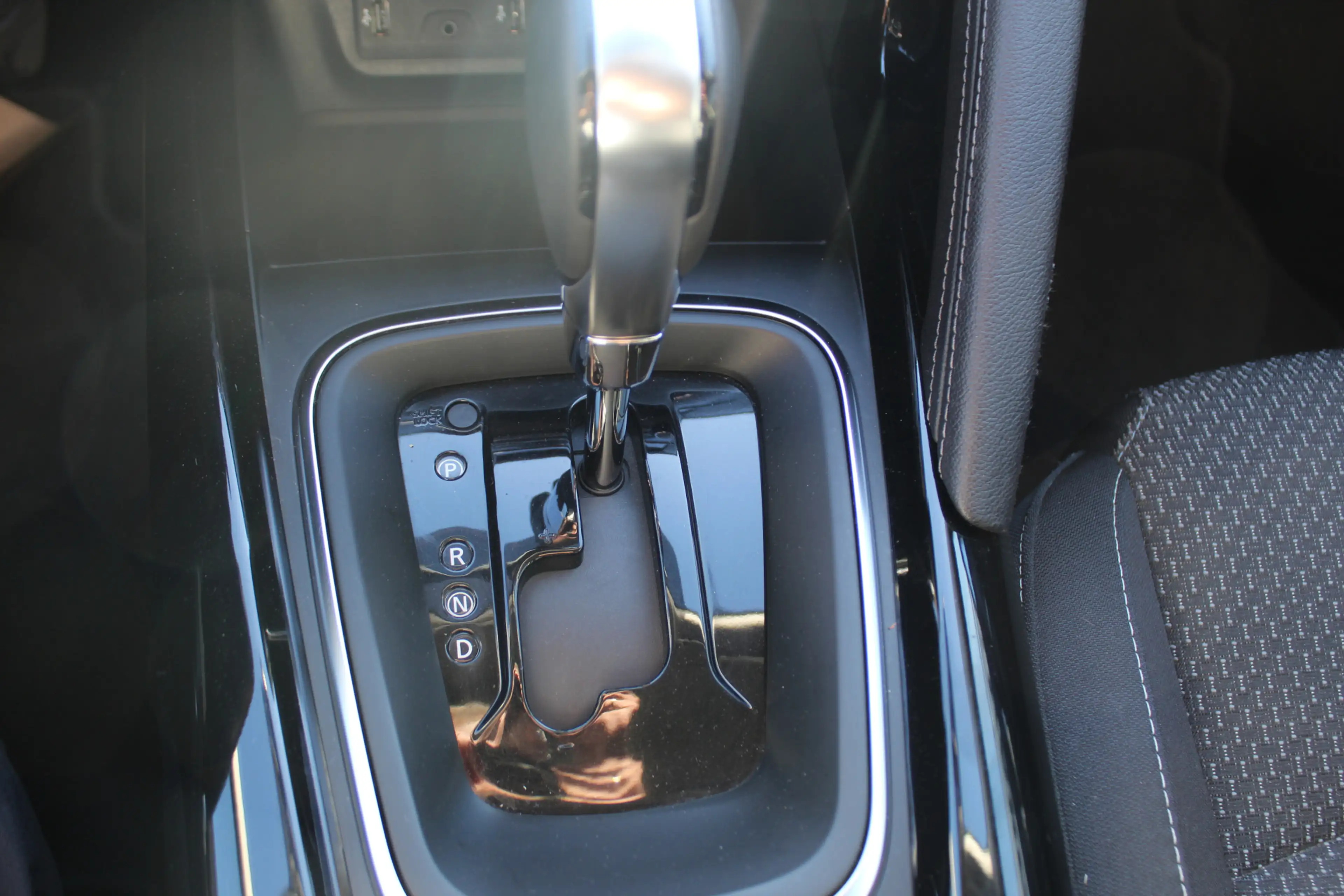 Renault Kadjar 1.2-130pk TCe Limited AUTOMAAT 1500kg Trekgewicht — photo 24