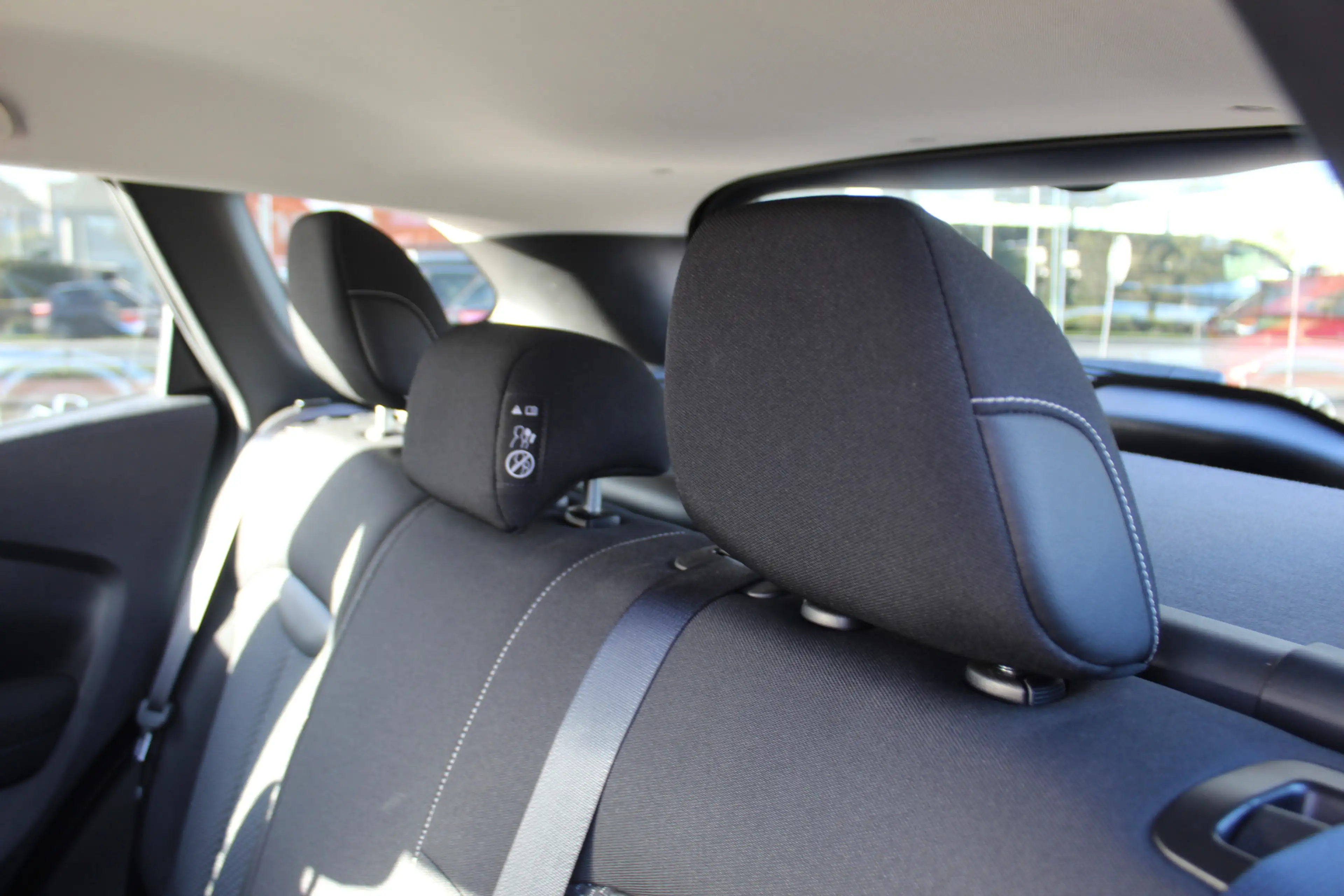 Renault Kadjar 1.2-130pk TCe Limited AUTOMAAT 1500kg Trekgewicht — photo 28