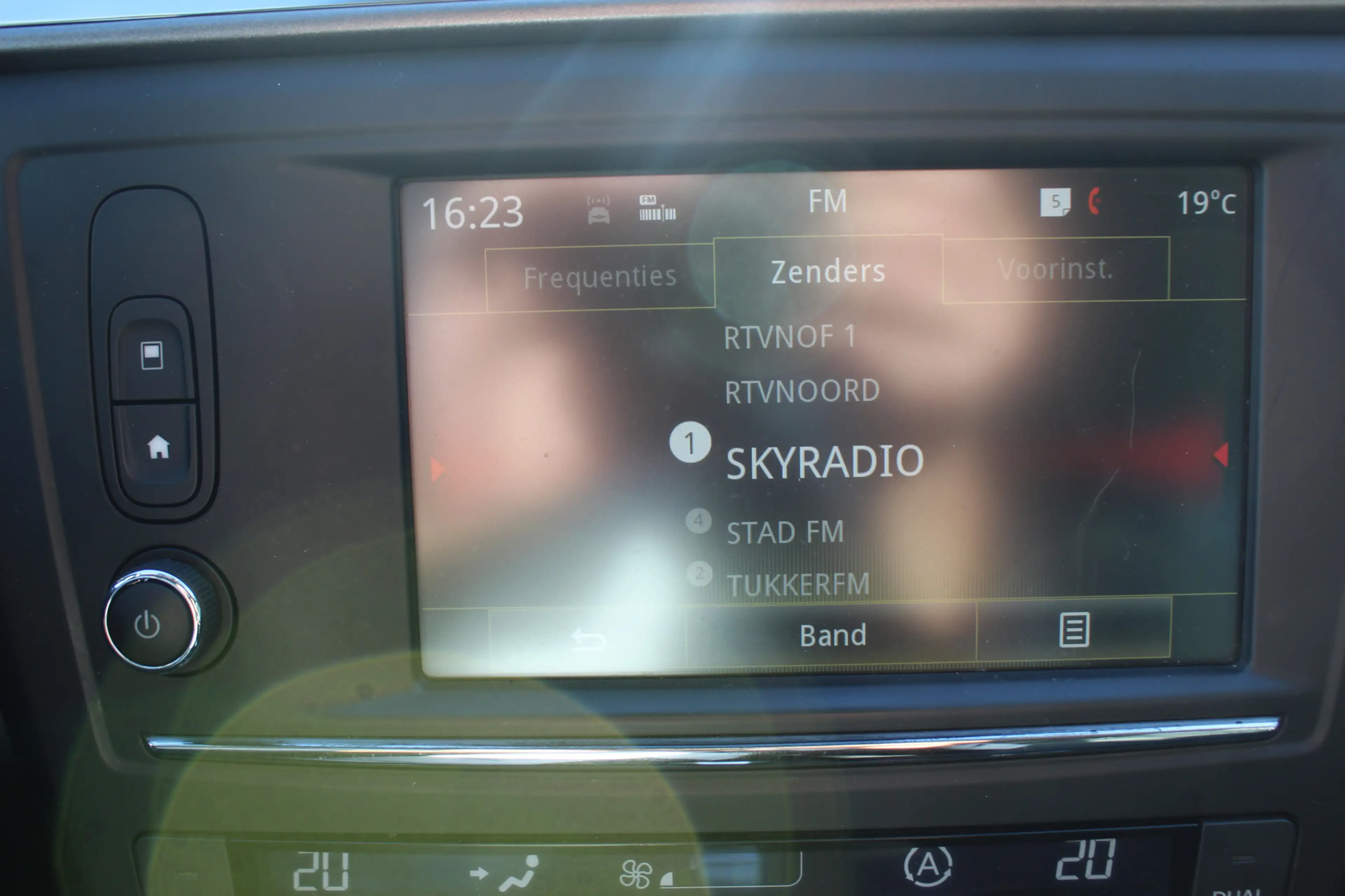 Renault Kadjar 1.2-130pk TCe Limited AUTOMAAT 1500kg Trekgewicht — photo 16