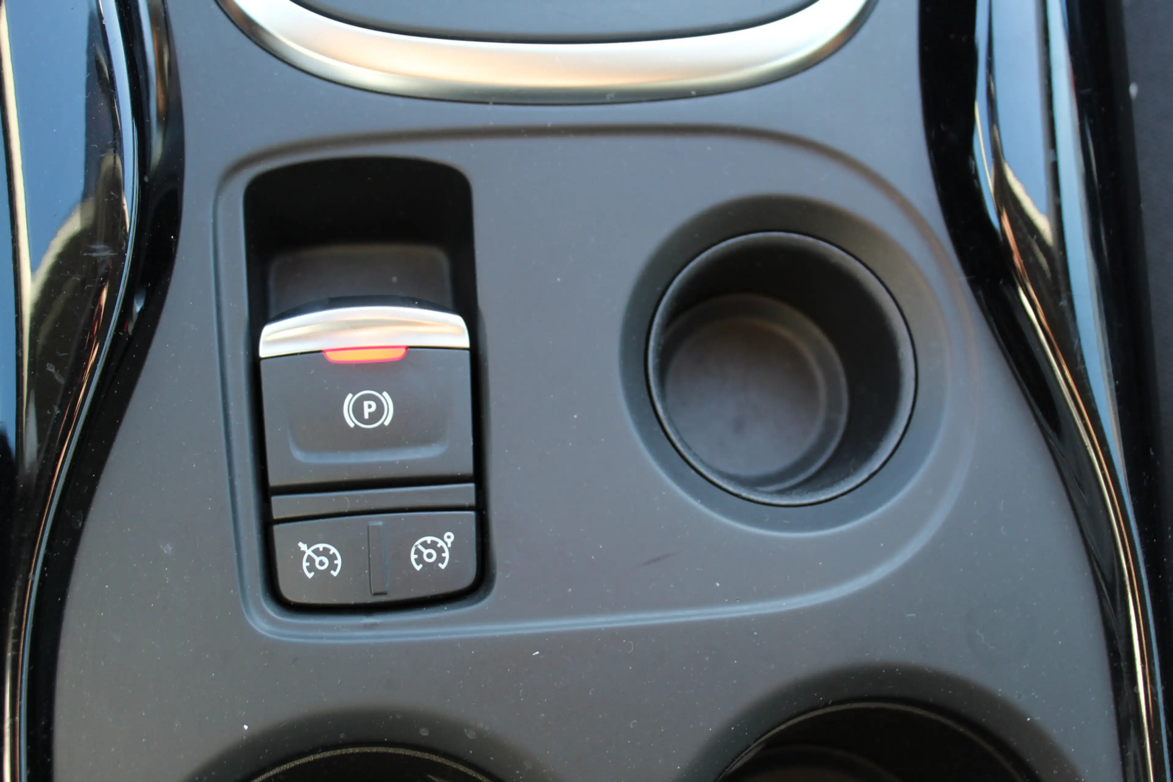 Renault Kadjar 1.2-130pk TCe Limited AUTOMAAT 1500kg Trekgewicht — photo 25