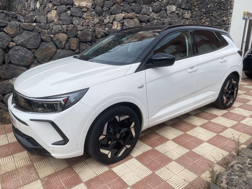 Opel Grandland PHEV 1.6 Turbo Ultimate Aut. 4x4 300 - foto 1