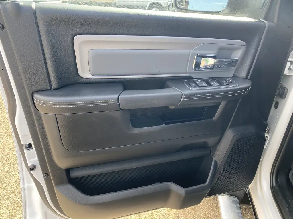 2018 RAM 2500 Power Wagon Crew Cab 140 | 4X4 | SunRoof | Heated — photo 6