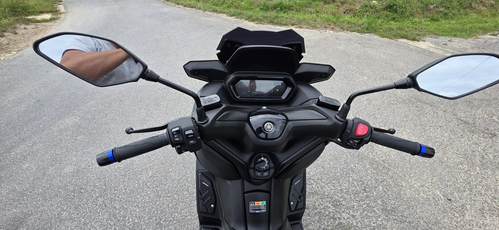 Yamaha X-Max 125 ligne complète AROW / Bulles sport Bleu - 2