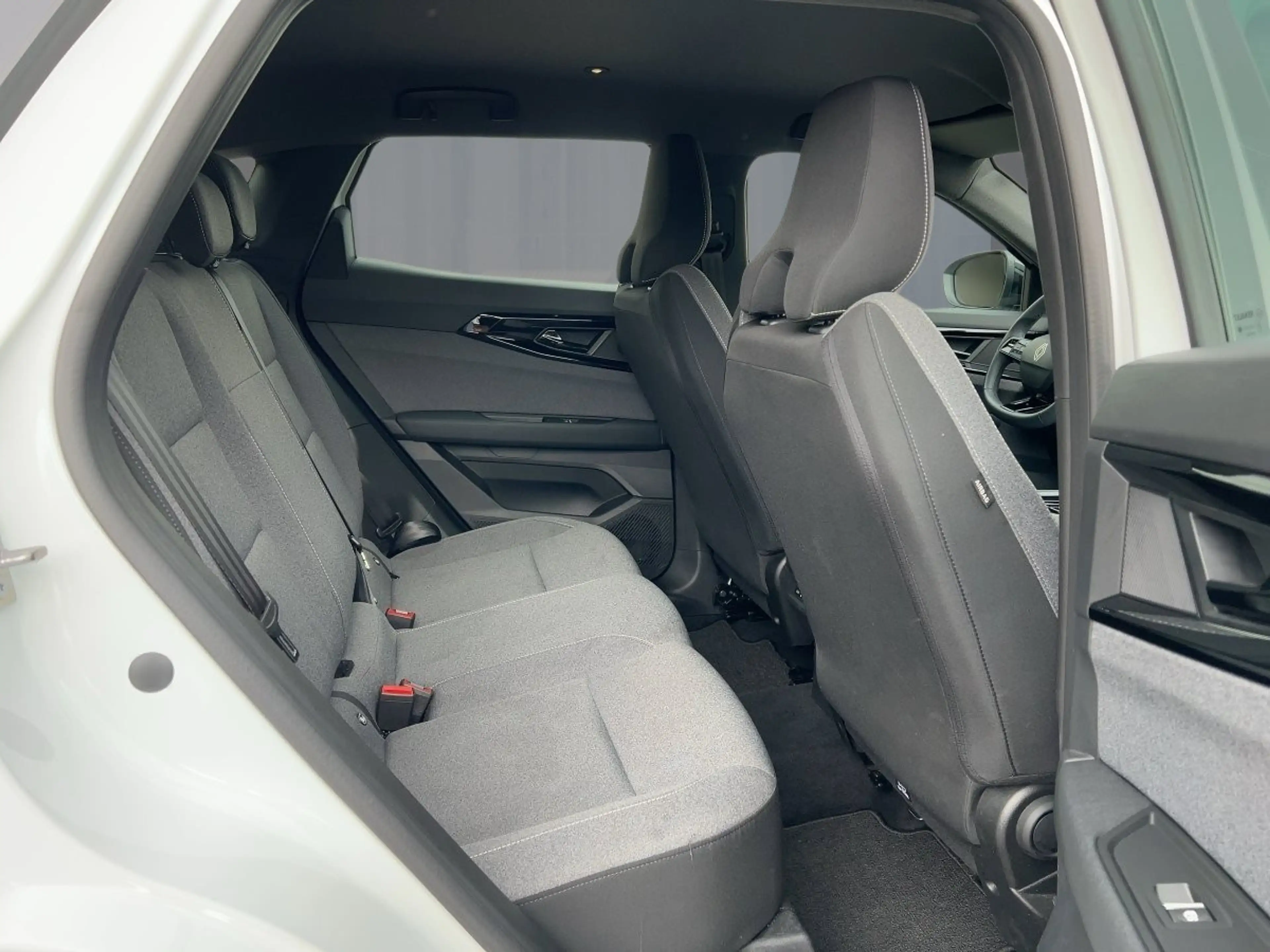 Renault Austral 1.3 TCE 160 Evolution — photo 9