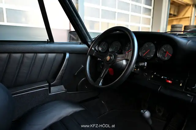 Porsche 911 Turbo Vollrestauriert Ansicht 15