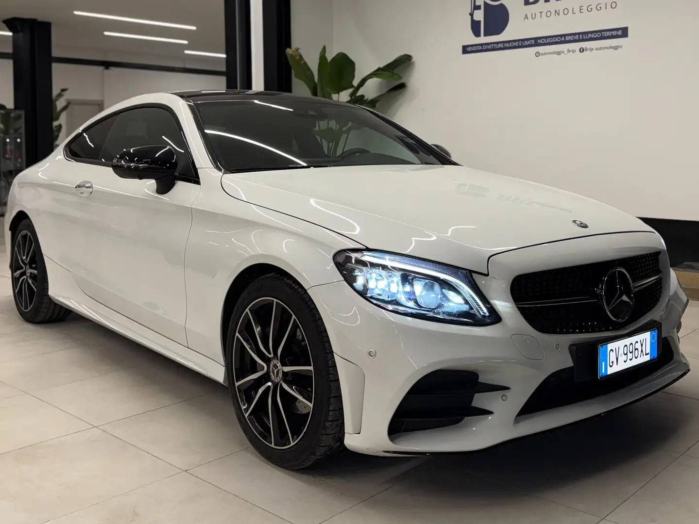 Mercedes-Benz C 200 Classe C- 2018 Coupe (eq-boost) Premium Plus auto Weiß - 1