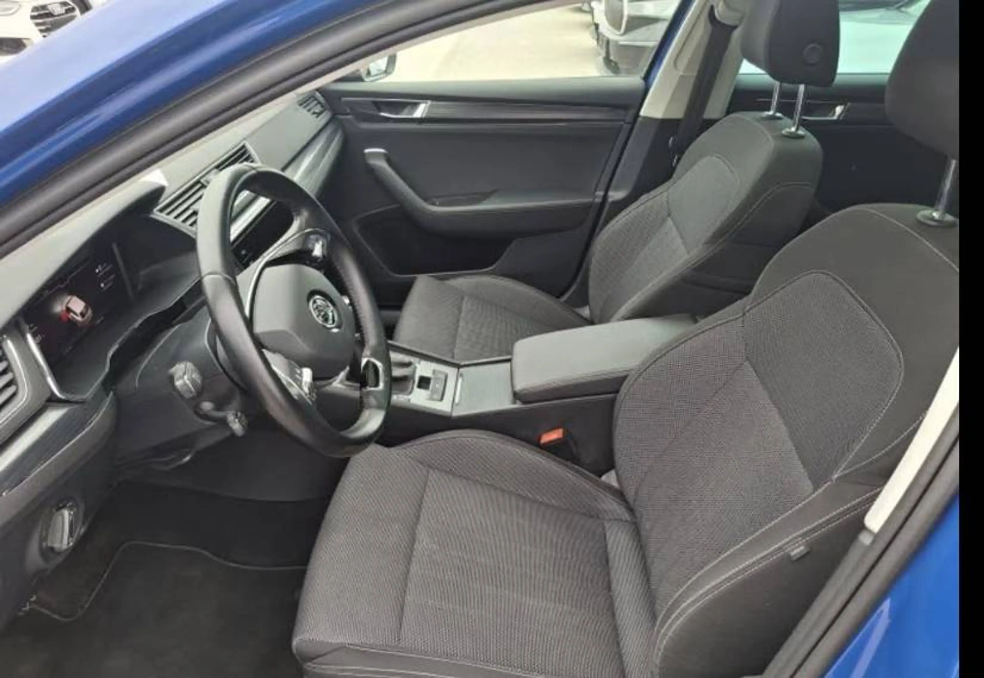 Skoda Superb Škoda SUPERB Combi Style TDI Händler Preis — photo 15